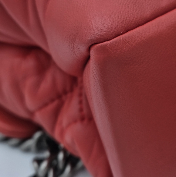 Kurt Geiger Kensington In Red Quilted Leather With A Top Handle - Picture 4 of 11